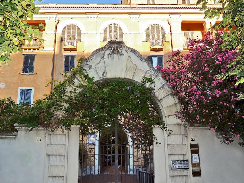 Albergo Enrica Rome Luaran gambar