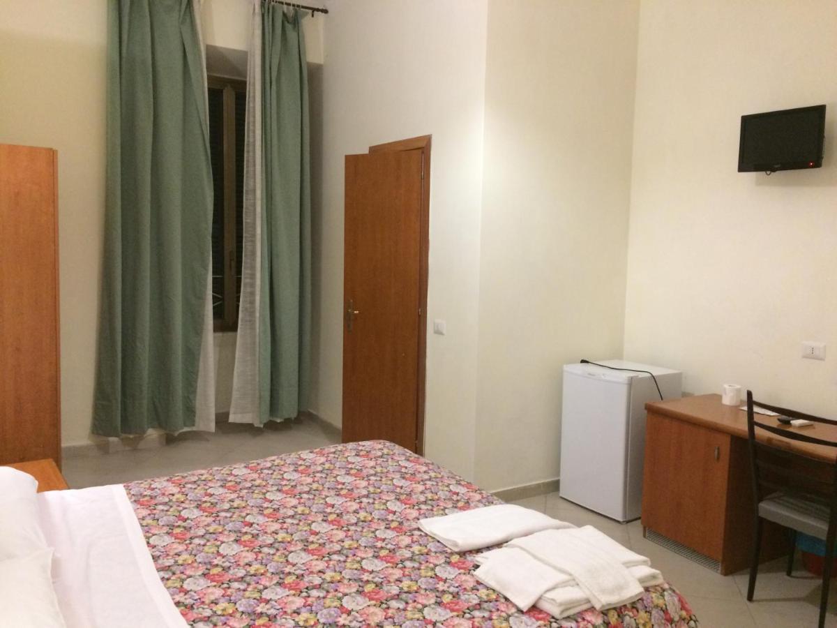 Albergo Enrica Rome Luaran gambar
