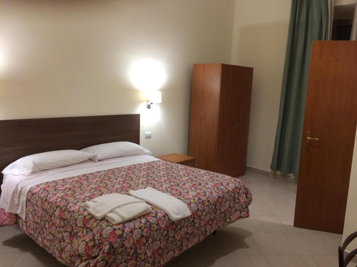 Albergo Enrica Rome Luaran gambar
